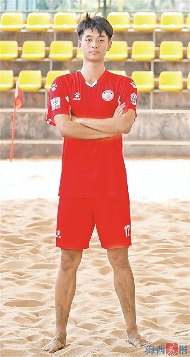 沙足国字号新人是个厦门小伙|足球|张圣晨|沙滩足球|北京体育大学|足球队_新浪新闻