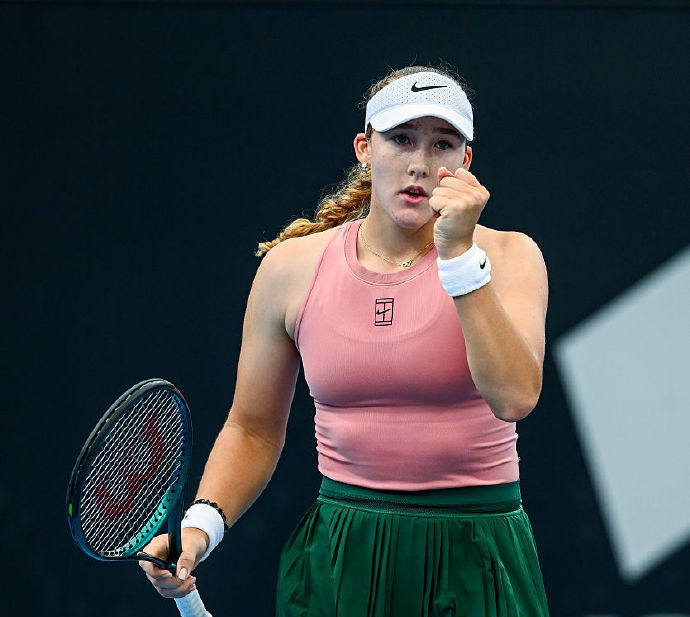 球探体育-澳网首日中国二将出战，门大师携小米辣登顶，资格赛球员又夺冠|北京|恩贝尔|男单决赛|阿丽娜·萨巴伦卡|拉杜卡努_新浪体育_新浪新闻