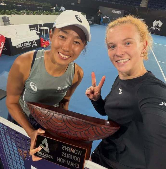 球探体育-澳网首日中国二将出战，门大师携小米辣登顶，资格赛球员又夺冠|北京|恩贝尔|男单决赛|阿丽娜·萨巴伦卡|拉杜卡努_新浪体育_新浪新闻