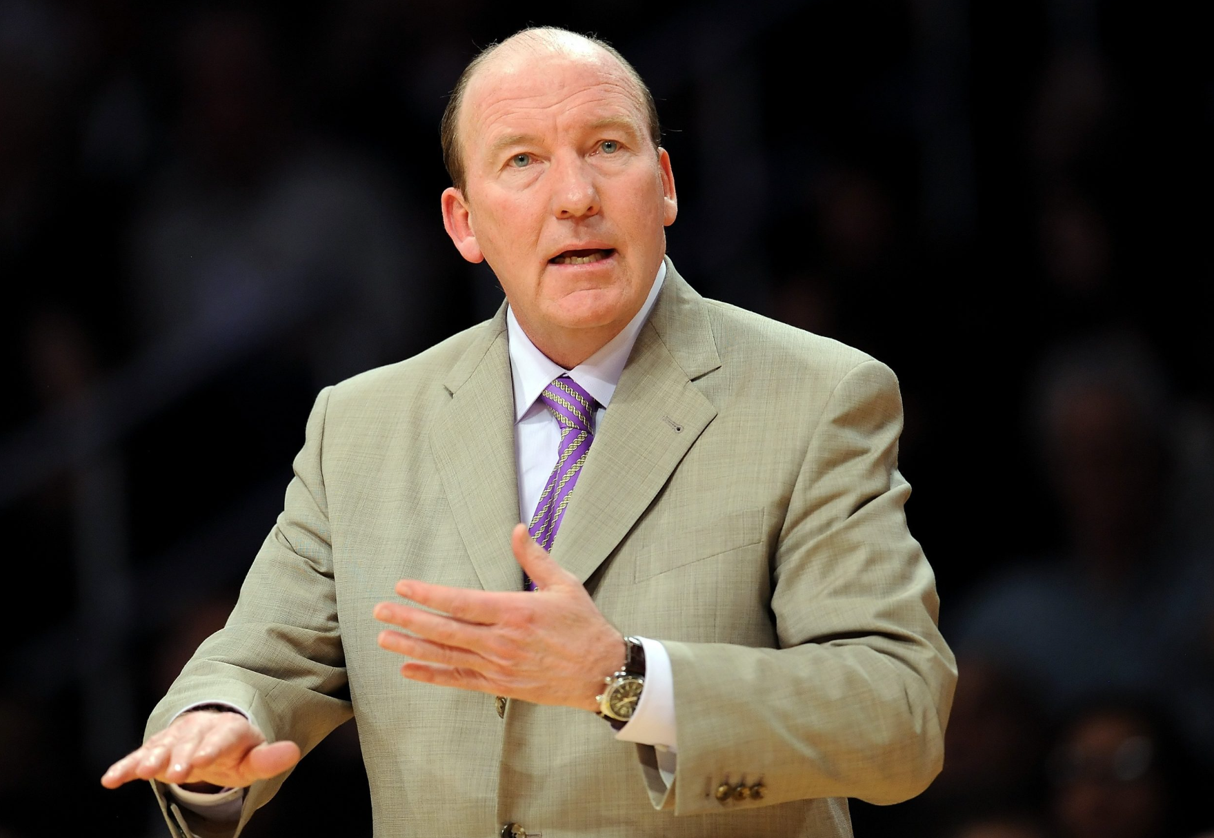 足球直播-就在今天！申京打破尘封46年纪录，登顶火箭队史第一